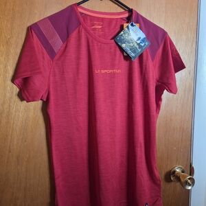 La Sportiva Women's Red Shirt Size Large